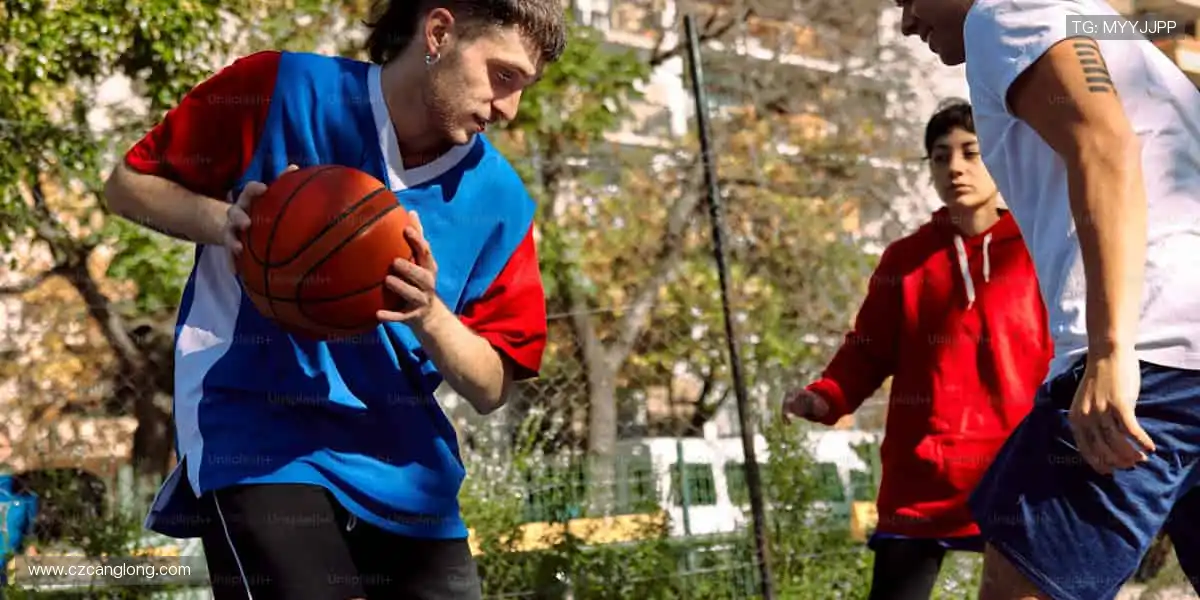 🌟限量联名潮品首发，穿上它你就是 MVP！🎯